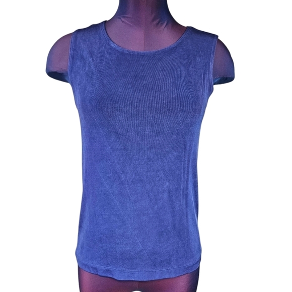 Chico's Travelers Classic Blue Scoop Neck Sleeveless Blouse Size Small‎ Women's - Picture 1 of 6